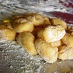 Results_-_Gnocchi_Competition,_unccoked_gnocchi_in_a_heap