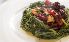 lischi Agretti's_nest_with_chicken,_peppers_and_black_rice_(26483284615)